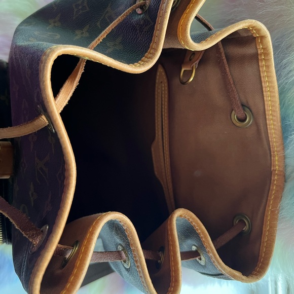 Louis Vuitton Montsouris PM - Picture 4 of 16